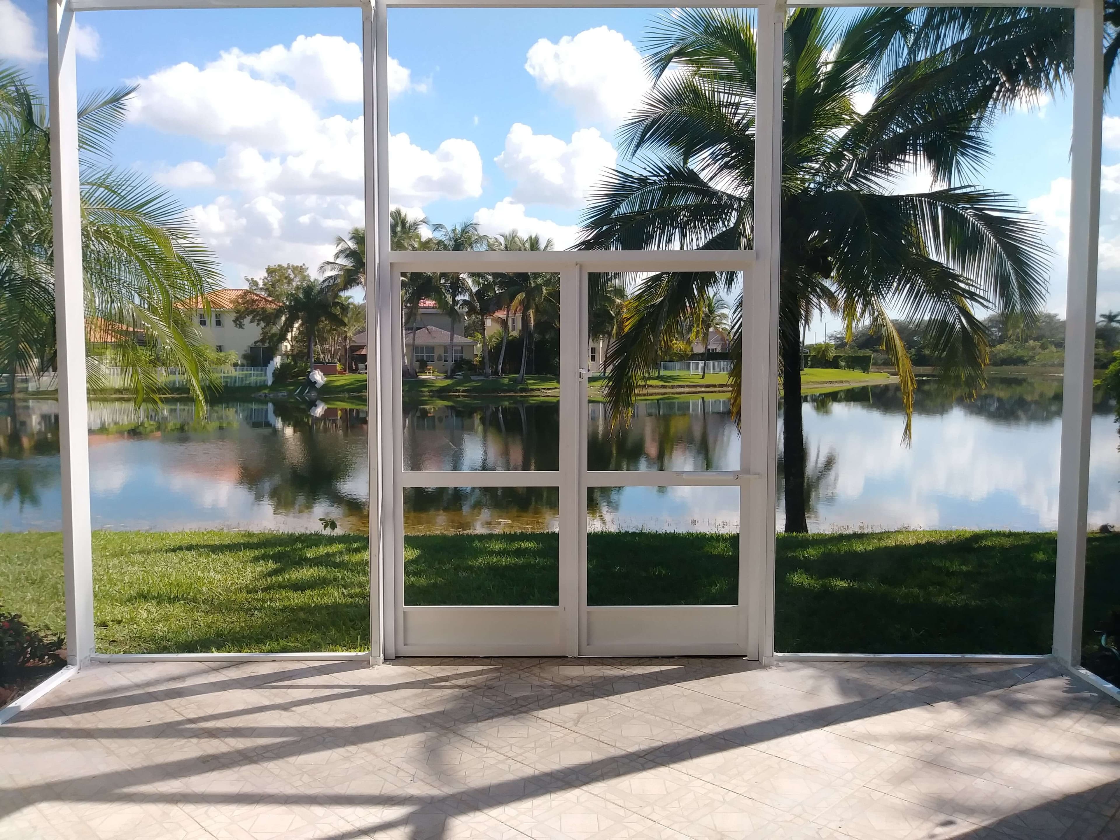 Heavy-Duty Single Pool Enclosure Door - Image 2