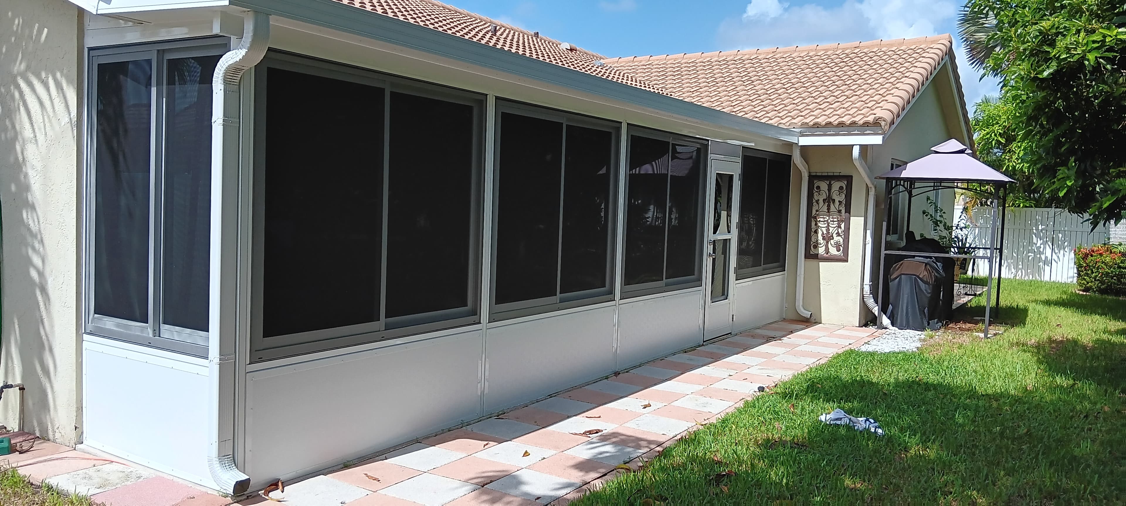 Florida-style lanai screen porch in Palm Beach County